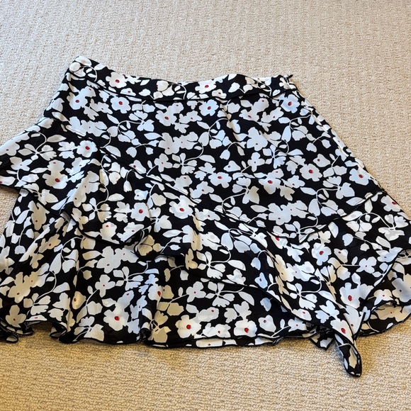 10 Crosby Derek Lam Dresses & Skirts - Derek Lam 10 Crosby Floral Black and White Women's Skirt